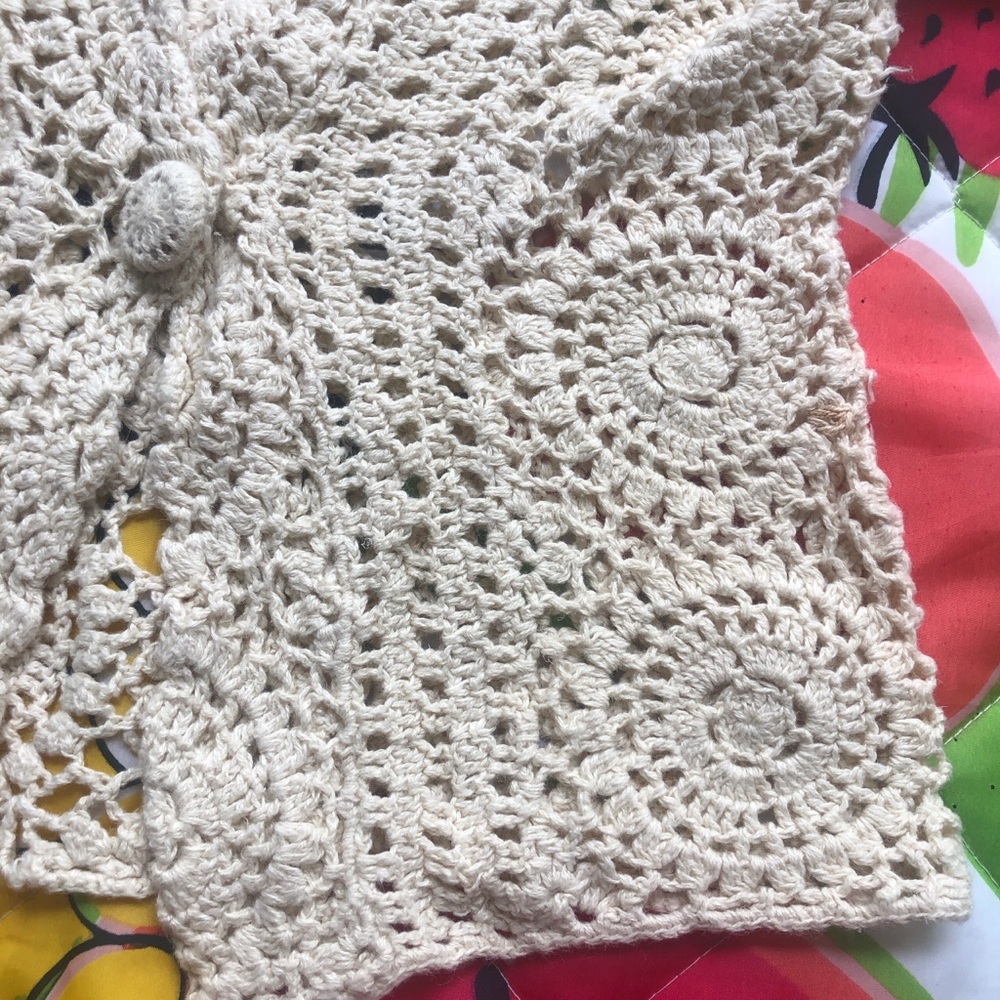 Y2K fairy-core Cream crochet cardigan with a boho vibe - Picture 4 of 8